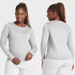 Medium - Womens Seamless Long Sleeve Top - All In Motion - Heathered Gray